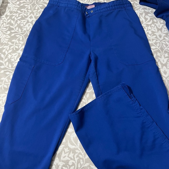 Blue scrubs - Picture 3 of 5